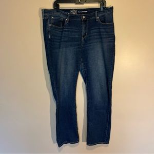 Signature Levi Strauss Womens Curvy Straight Cropped Jeans Size 20M High Rise.